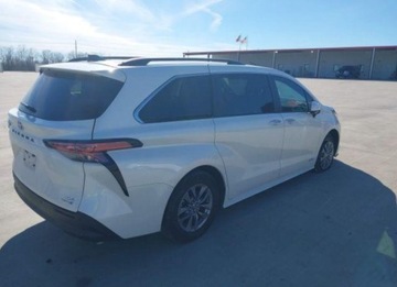 Toyota Sienna III 2021 Toyota Sienna 2021, 2.5L, XLE, od ubezpieczalni, zdjęcie 7