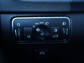 Volvo V60 I Kombi Facelifting 1.6 D2 115KM 2014 Volvo V60 D2, Navi, Klima, Klimatronic, Tempomat, zdjęcie 20