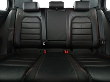 Volkswagen Golf VII GTI 3d Facelifting 2.0 TSI 245KM 2019 Volkswagen Golf full LED skóra el. sterowane, zdjęcie 17