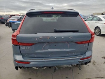 Volvo XC60 II 2022 Volvo XC 60 B5 Momentum 2022 2.0 Benzyna 247KM, zdjęcie 2