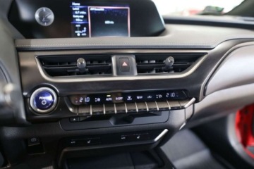 Lexus UX 2022 Lexus UX 250h GPF F Impression 2WD 2.0 Hybryda 152KM, zdjęcie 9
