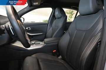 BMW Seria 3 G20-G21 Limuzyna 2.0 318i 156KM 2025 BMW Seria 3 318iFV23Service InclusiveM Pakiet SportowySportowa Kierownica, zdjęcie 10