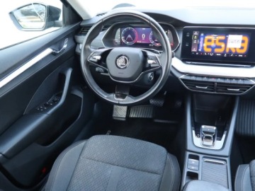 Skoda Octavia IV Kombi 2.0 TDI 150KM 2021 Skoda Octavia 2.0 TDI, Salon Polska, zdjęcie 6
