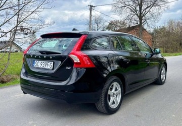 Volvo V60 I Kombi Facelifting 2.0 D2 DRIVE-E 120KM 2017 Volvo V60 Volvo V60 D2 Geartronic 2.0 Diesel 120KM, zdjęcie 8