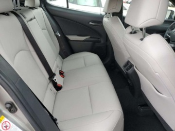 Lexus UX 2019 Lexus UX 200 FWD, 2019r., 2.0L 2.0 Benzyna 169KM, zdjęcie 9