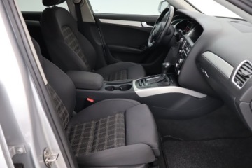 Audi A4 B8 Avant Facelifting 2.0 TFSI 225KM 2014 Audi A4 2.0 TFSI, Automat, Xenon, Bi-Xenon, Klima, zdjęcie 8