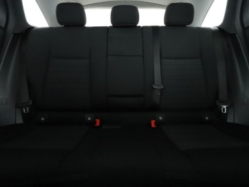 Mercedes GLC C253 SUV Facelifting 2.0 220d 194KM 2019 Mercedes GLC 220 FV23% 4x4 automat full LED navi, zdjęcie 17