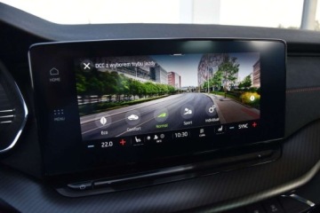 Skoda Octavia IV RS Kombi 2.0 TDI SCR 200KM 2022 Skoda Octavia RS Combi 200KM TDI DSG Hak Virtual LED Matrix WEBASTO VAT23, zdjęcie 17