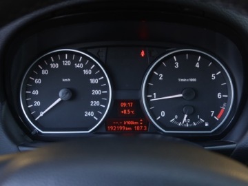 BMW Seria 1 F20-F21 2011 BMW 1 116i, Klima, Klimatronic, Tempomat, zdjęcie 10