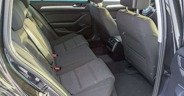 Volkswagen Passat B8 Variant 2.0 TDI BlueMotion SCR 150KM 2017 Volkswagen Passat Variant 2.0 D 150 kM Automat Klima kamera Full LED Navi, zdjęcie 6