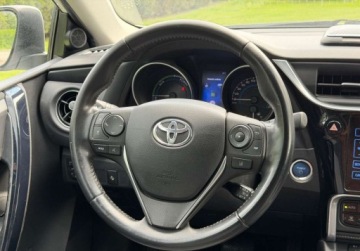 Toyota Auris II Touring Sports Facelifting 1.8 Hybrid 136KM 2017 Toyota Auris 1,8 HYBRID Lift Kamera KEY-LESS PDC Bezwypadkowy ASO Dla wyma, zdjęcie 22