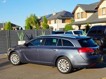 Opel Insignia I Sports Tourer 2.0 CDTI ECOTEC 130KM 2012 Opel Insignia Cosmo___2.0CDTi 130KM Automat___BiXenon LED Wentyle Infinity, zdjęcie 2