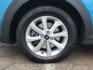Kia Stonic I Crossover Facelifting 1.2 DPI 84KM 2022 Kia Stonic 1.2 DPI, Salon Polska, Serwis ASO, zdjęcie 12