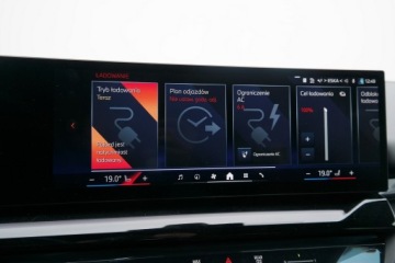 BMW Seria 5 G90-91 2024 BMW 550 BMW 550e M Professional M Pro HAK Adaptive, zdjęcie 28