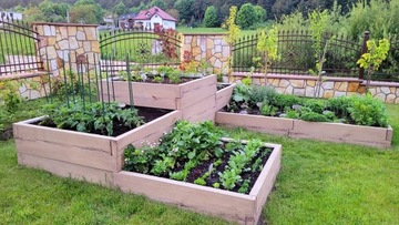 Бетонный огород, ящики для осмотра огорода