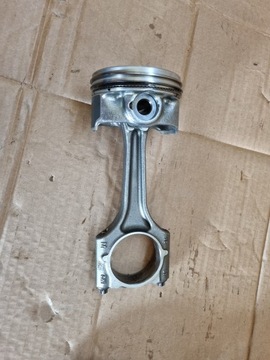 Поршень Audi RS3 8V 2.5 TFSI 07K107065AB