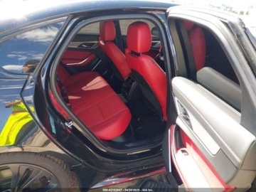 Jaguar XF II 2021 Jaguar XF R-Dynamic SE P300 2021 2.0l 2.0 Benzyna 296KM, zdjęcie 12