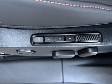 Cupra Terramar SUV 1.5 eTSI 150KM 2025 Cupra Terramar 1.5 eTSI 150 KM 7-biegowa automatyc, zdjęcie 12