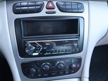 Mercedes Klasa C W203 Coupe W203 1.8 (C 180 Kompressor) 143KM 2003 Mercedes C C 180 Kompressor , Klima, Klimatronic, zdjęcie 11