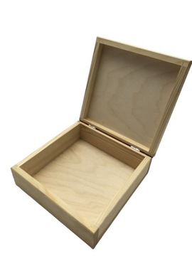 Квадратная деревянная шкатулка 16х16х6 см, декупаж.