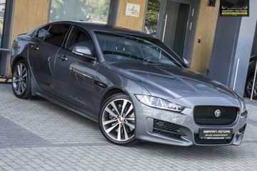 Jaguar XE Sedan Facelifting 2.0 i4P 300KM 2019 Jaguar XE Ledy / Virtual / XDRIVE / FV23%