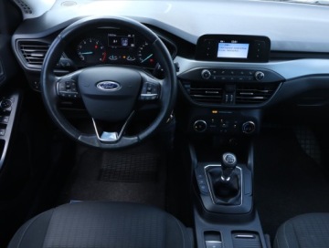 Ford Focus III Kombi Facelifting 1.0 EcoBoost 125KM 2018 Ford Focus 1.0 EcoBoost, Salon Polska, Serwis ASO, zdjęcie 6