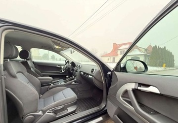 Audi A3 8P Hatchback 3d 1.6 TDI 105KM 2010 Audi A3 3-drzwiowe Audi A3 3-drzwiowe 1.6 TDI DPF Ambition 1.6 Diesel 105KM, zdjęcie 19