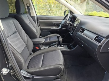 Mitsubishi Outlander III SUV Facelifting 2.0 SOHC MIVEC 150KM 2014 Mitsubishi Outlander 2.0 DID 150KM Klimatronik GW, zdjęcie 14