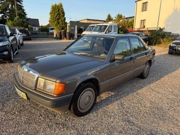 Mercedes 190 2.0 E 118KM 1989 Mercedes-Benz W201 (190) Unikatowy Mercedes 190 2.0 Benzyna Automat Szyber, zdjęcie 16