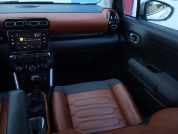 Citroen C3 Aircross  I Crossover 1.2 PureTech 131KM 2017 Citroen C3 Aircross 1.2 PureTech, Salon Polska, zdjęcie 7