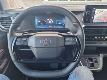 Toyota 2024 Toyota Proace Verso 2.0 177KM Long Family automat 2.0 Diesel 177KM, zdjęcie 13