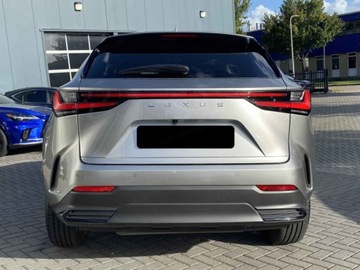 Lexus NX II SUV Facelifting 2.5 350h 200KM 2025 Od ręki - 350h Prestige 2.5 Hybrid 200KM | Podgrzewane fotele!, zdjęcie 3