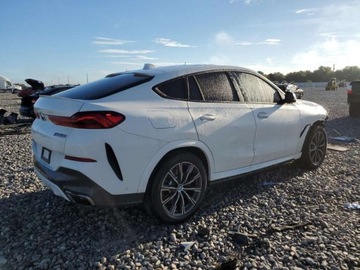 BMW X6 G06 2021 BMW X6 M50i 2021 4.4l 4.4 Benzyna 523KM, zdjęcie 3