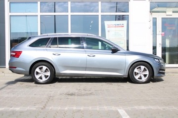 Skoda Superb III Kombi Facelifting 2.0 TDI SCR 150KM 2020 Skoda Superb 2.0 TDI || Kamera || Grzane fotele, zdjęcie 4