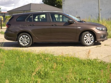 Fiat Tipo II Station Wagon 1.4 95KM 2018 Fiat Tipo | 115 tys. km| Nawigacja |Grzane fotel, zdjęcie 13