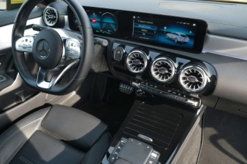 Mercedes CLA C118/X118 2023 Mercedes CLA 250e 218 AMG Night Skóra Webasto Keyles Kamera Led Carplay LKA, zdjęcie 15