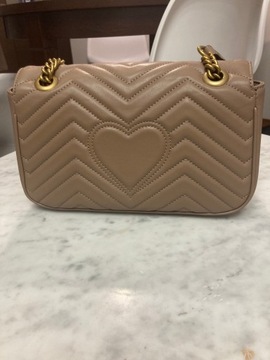 Сумка Gucci из бежевой кожи