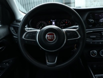 Fiat Tipo II Sedan Facelifting 1.4 Fire 95KM 2021 Fiat Tipo 1.4 16V, Salon Polska, VAT 23%, Klima, zdjęcie 15