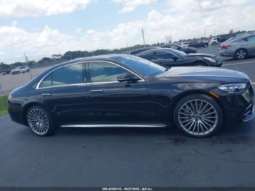 Mercedes Klasa S W223/V223 2022 Mercedes-Benz Klasa S 580, 2022r., 4x4, 4.0L 4.0 Benzyna 496KM, zdjęcie 2