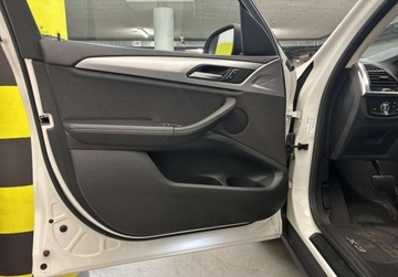 BMW X3 G01 SUV 2.0 20d 190KM 2021 BMW X3 2.0 Diesel 190KM, zdjęcie 10