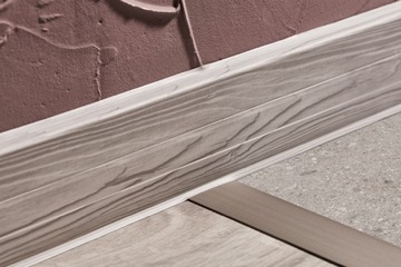 CEZAR60 Плинтус ПВХ 60мм 2,50м Sierra Mat