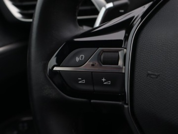 Peugeot 3008 II Crossover Facelifting  1.2 PureTech 130KM 2023 Peugeot 3008 1.2 PureTech, Salon Polska, zdjęcie 18