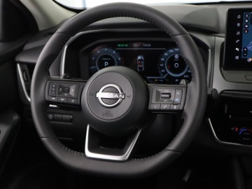 Nissan Qashqai III Crossover Facelifting 1.3 DIG-T MHEV 158KM 2025 Nissan Qashqai 1.3 DIG-T MHEV, 1. Właściciel, zdjęcie 18