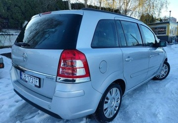 Opel Zafira B 1.6 Twinport ecoFLEX 115KM 2013 Opel Zafira Bogata wersja Zarejestrowany Zadbany 1.6 Benzyna 116KM, zdjęcie 1