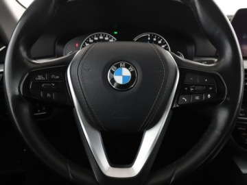 BMW Seria 5 G30-G31 2019 BMW 530 FV23 530e PHEV Automat Nawigacja Tempomat, zdjęcie 20
