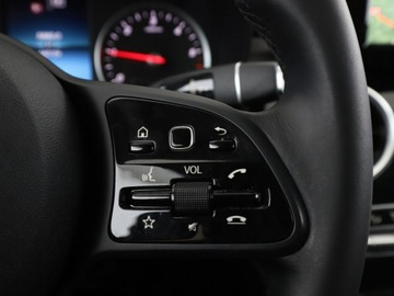 Mercedes Klasa C W205 2018 Mercedes C 180 lift automat full LED navi kamera, zdjęcie 32