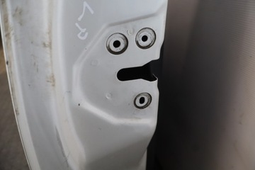 DVEŘE LEVÝ PŘEDNÍ FORD KA II X9