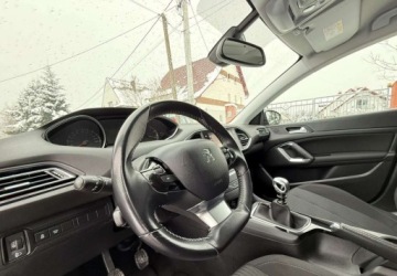 Peugeot 2016 Peugeot 308 Peugeot 308 PureTech 130 Stop amp Start Allure 1.2 Benzyna, zdjęcie 11