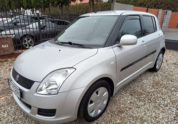 Suzuki Swift IV Hatchback 5d 1.3 92KM 2010 Suzuki Swift Suzuki Swift 2010 1.3 16V Klima Bezwypadkowy 1.3 Benzyna 92KM, zdjęcie 2