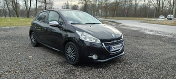 Peugeot 208 I Hatchback 3d 1.2 VTI 82KM 2014 Peugeot 208 Przebieg tylko 117 tysięcy, zdjęcie 2